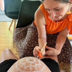 Babybauchbodypainting mit Fotoshooting