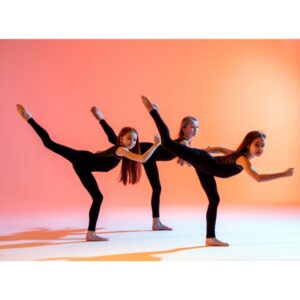 Kreativer Modern Dance & Akrobatik ab 6 J. I Hebammenpraxis Storchennest